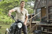 "Jurassic World" reste en tête du box-office US