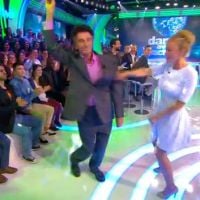 Jack Lang danse la Tecktonik et "fait la chenille" dans "Touche pas à mon poste"