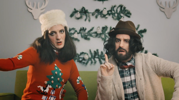 Le Palmashow dévoile "Quinoël", sa chanson de Noël
