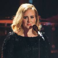 Disques : Adele et Jul survolent les charts, Booba s'effondre, Kendji en grande forme