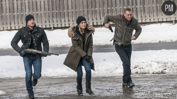 Jesse Lee Soffer, Sophia Bush et Jason Beghe dans "Chicago Police Department"