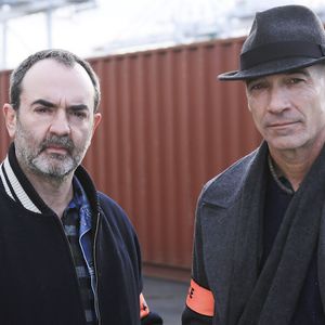 Jean-Marc Barr et Bruno Solo dans "Deux flics sur les docks"