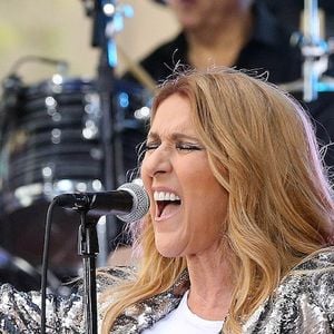 Céline Dion toujours en tête des ventes d'albums