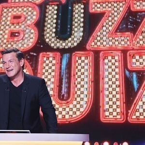 Benjamin Castaldi présente "Big Buzz Quizz" sur C8.