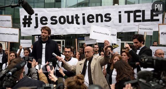 Les salariés de iTELE lors d'un rassemblement en octobre dernier.