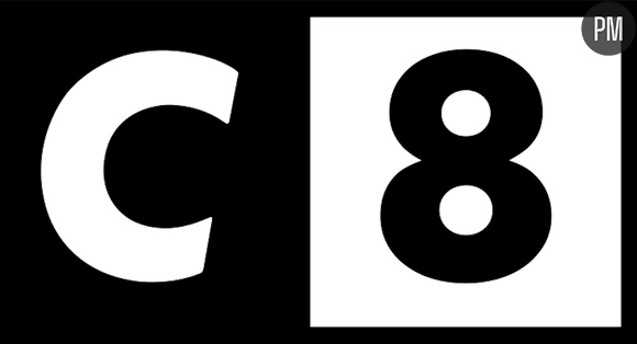 Logo de C8