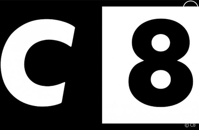 Logo de C8