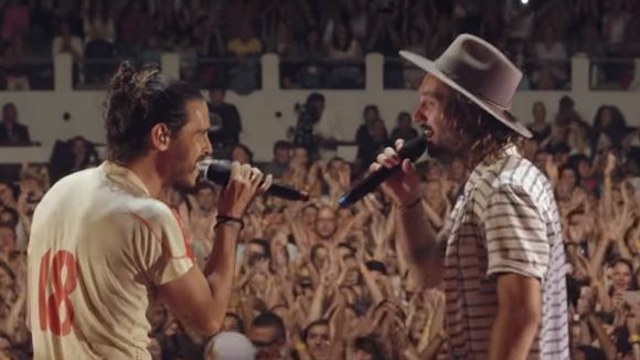 "A l'équilibre" : Fréro Delavega dévoile son tout dernier clip