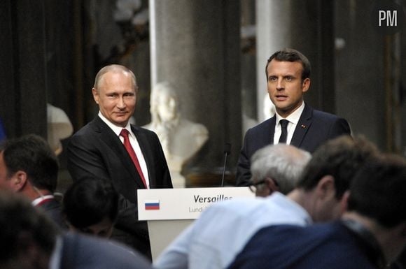 Vladimir Poutine et Emmanuel Macron.