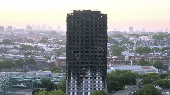 Incendie de la tour Grenfell : Succès colossal pour le single caritatif "Bridge Over Troubled Water"