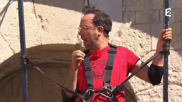 Jarry abandonne une épreuve de "Fort Boyard".