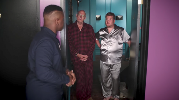 "The Boyega Is Mine" : James Corden et Jeffrey Tambor parodient Brandy et Monica