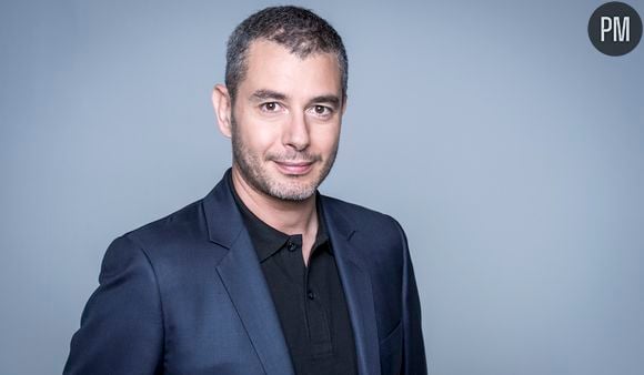 Ali Baddou présente "C à vous" ce soir