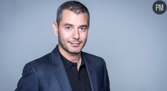 Ali Baddou anime "C l'hebdo" tous les samedis sur France 5