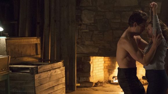 Audiences : "Dirty Dancing" très faible leader devant "Love Actually", les Chevaliers du Fiel puissants sur C8