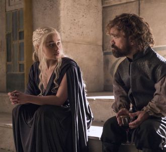 Emilia Clarke et Peter Dinklage dans 'Game of Thrones'