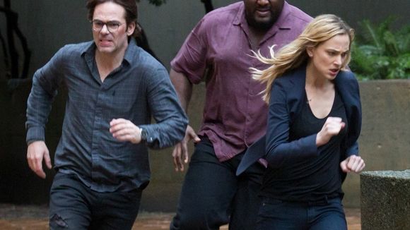 Audiences : La saison 2 de "Zoo" perd des téléspectateurs sur TF1