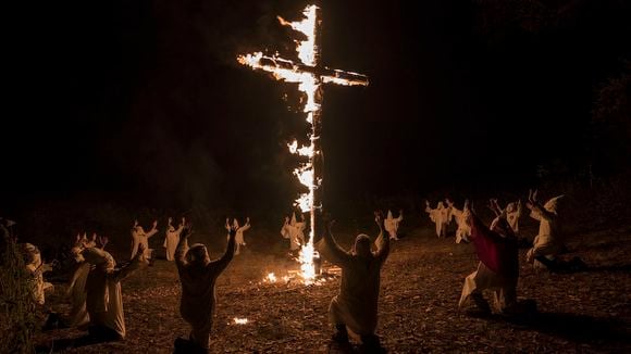 Premières séances : "BlacKkKlansman" leader devant "En Eaux Troubles", "Les Vieux Fourneaux" à la peine