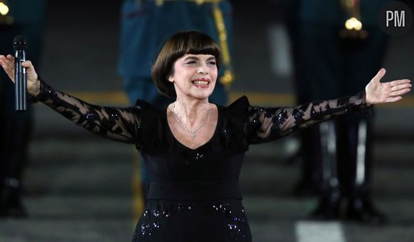 Mireille Mathieu sur scène à Moscou