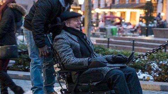 Box-office US : Le remake d'"Intouchables" démarre fort, très gros flop pour Keanu Reeves