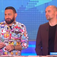 Photos nues : Karine Ferri réclame un million d'euros à Cyril Hanouna