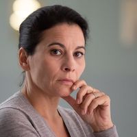 "Itinéraire d'une maman braqueuse" : Cécile Rebboah héroïne d'un téléfilm pour TF1