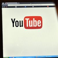 Harcèlement homophobe sur Youtube : La patronne de la plateforme s'excuse mais ne supprime pas les vidéos incriminées