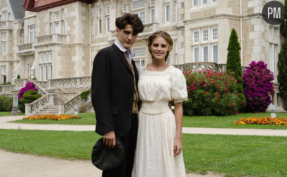 Amaia Salamanca et Yon González dans "Gran Hotel"