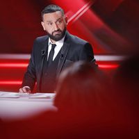 Coronavirus : Cyril Hanouna consacre un documentaire et un débat en direct à Didier Raoult mardi soir sur C8