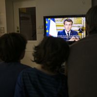 Confinement : Les jeunes ont plébiscité la télévision et les chaînes info