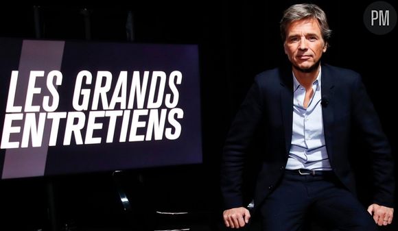 Guy Lagache présente "Les grands entretiens" sur LCP.