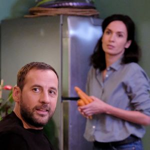 Fred Testot et Amelle Chahbi dans "J'ai 10 ans"