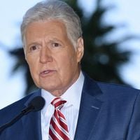 Etats-Unis : Le légendaire animateur de "Jeopardy !", Alex Trebek, est mort