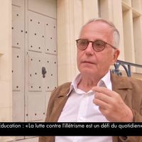 "On va peut-être s'arrêter là" : Fabrice Luchini très agacé par une remarque d'un journaliste de CNews