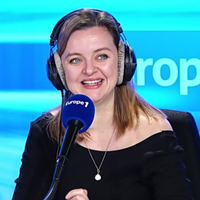 Crise à Europe 1 : L'humoriste Christine Berrou démissionne après une blague censurée sur Eric Zemmour