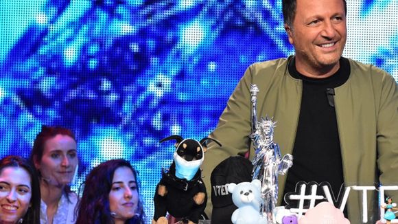 Audiences : "Les petits meurtres..." s'impose, "Vendredi tout est permis..." leader FRDA-50, "300 choeurs" en forme