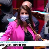 Marlène Schiappa : "Je croyais qu'on était à l'Assemblée nationale, pas à la rédaction de 'Télé-Loisirs'"