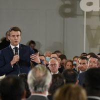 Présidentielle : Pourquoi Emmanuel Macron ne débattra pas avec ses rivaux avant le premier tour ?