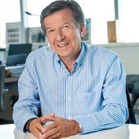 Fusion TF1/M6 : "Nous ne souhaitons pas fusionner les rédactions", promet Gilles Pélisson
