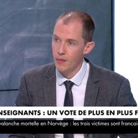 CNews : Dimitri Pavlenko s'emmêle les pinceaux en présentant un sondage sur le vote enseignant