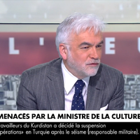 Affaire Abdul Malak/Canal+ : Pascal Praud accuse Léa Salamé et Nicolas Demorand d'être "complices" de la ministre