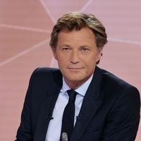 Audiences access 20h : En hausse, Laurent Delahousse passe devant Anne-Claire Coudray et TF1