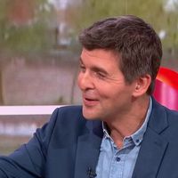 "Elle explose tous les records" : Thomas Sotto adresse un clin d'oeil à Julia Vignali dans "Télématin"