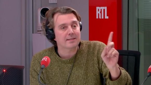 "C'est comme le casting de 'Plus belle la vie"" : Alex Vizorek compare le choix des ministres de Gabriel Attal à la série de TF1