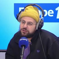 "Pascal Praud arrivait juste après" : L'humoriste Hakim Jemili rétropédale après ses propos sur le conflit israélo-palestinien sur Europe 1