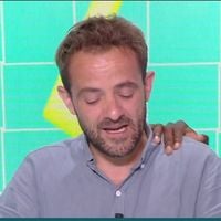 "Toutes les belles histoires ont une fin" : En larmes, Pierre-Antoine Damecour fait ses adieux à "La petite lucarne" sur la chaîne L'Équipe