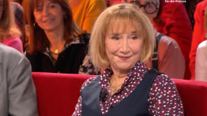 &quot;Nous dédions cette émission à Michel Blanc&quot; : Michel Drucker intervient avant le début de &quot;Vivement Dimanche&#039; pour expliquer pourquoi Marie-Anne Chazel ne lui a pas rendu hommage sur France 3