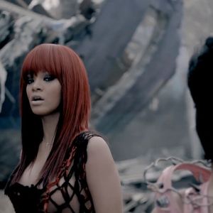 Rihanna et Nicki Minaj dans le clip de "Fly"