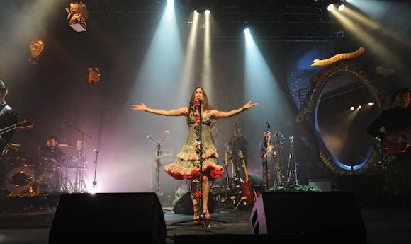 Olivia Ruiz, en concert à Lille dans la salle de l'Aéronef, en 2009