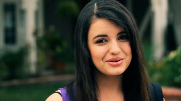 Rebecca Black dans le clip de "Friday"